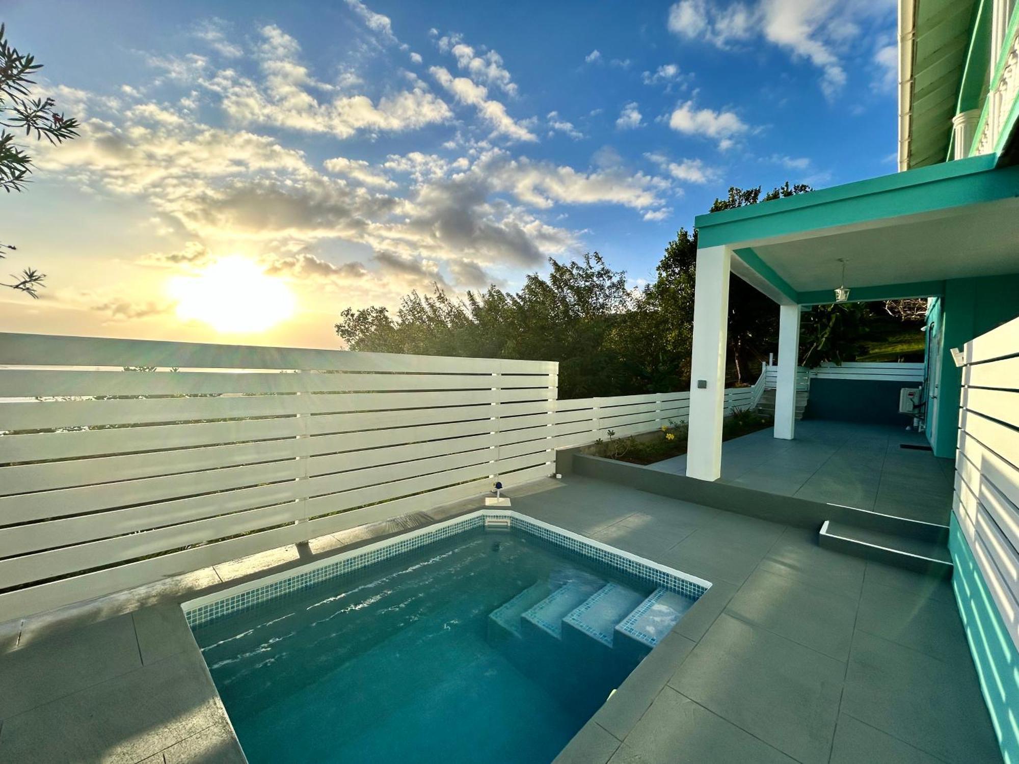 Oleander - Hillside Retreat Near Town With Private Plunge Pool Daire Port Elizabeth Dış mekan fotoğraf